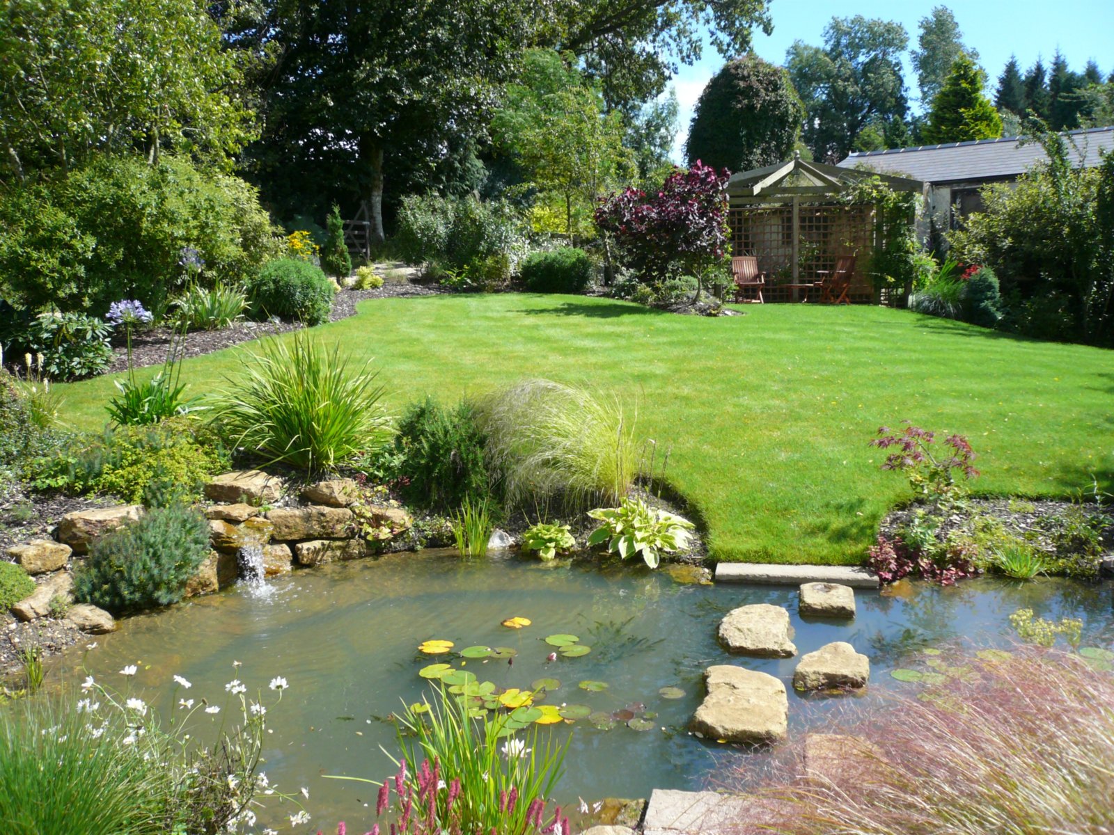 Garden-Design-with-Pond-.jpg
